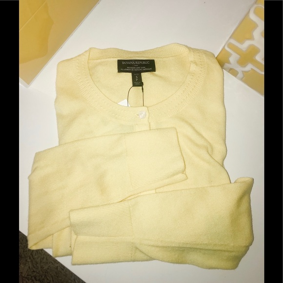 Banana Republic cardigan